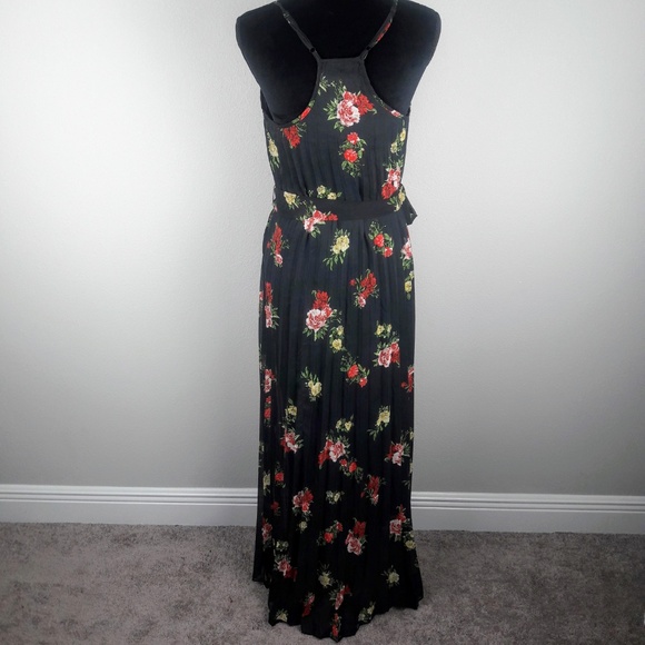 B Darlin floral pleated maxi dress - Picture 5 of 5